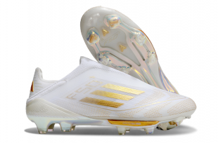 Футбольные бутсы Adidas F50 FG без шнурков белые