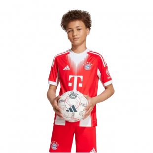 Бавария Мюнхен детская форма аутентичная сезон 2025/26 домашняя (майка+шорты) Бавария Мюнхен детская форма аутентичная сезон 2025/26 домашняя (майка+шорты)