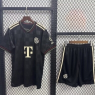 Бавария Мюнхен детский комплект формы (Реплика) сезон 2025/26 гостевой 3 (майка + шорты)