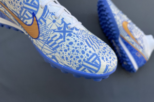 Модели сороконожек «NIKE Mercurial Superfly»